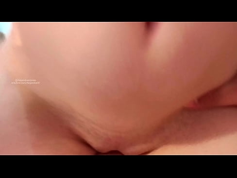 ❤️ Spavao u sestrinoj sobi i tako sam se probudio Super porno kod nas ❌
