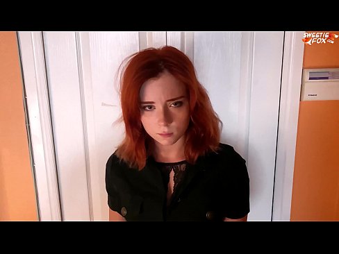 ❤️ Zaštitar kaznio zgodnu ženu zbog krađe - sperma u usta Super porno kod nas ❌