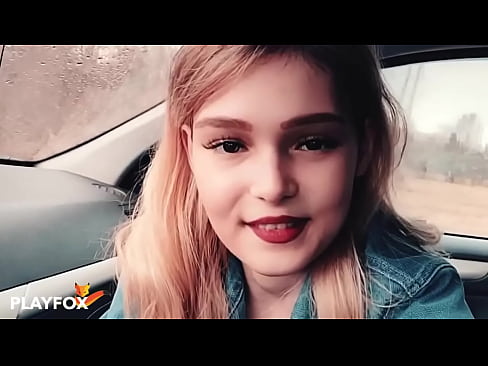 ❤️ Seksi beba radosno siše karticu za popust Super porno kod nas ❌